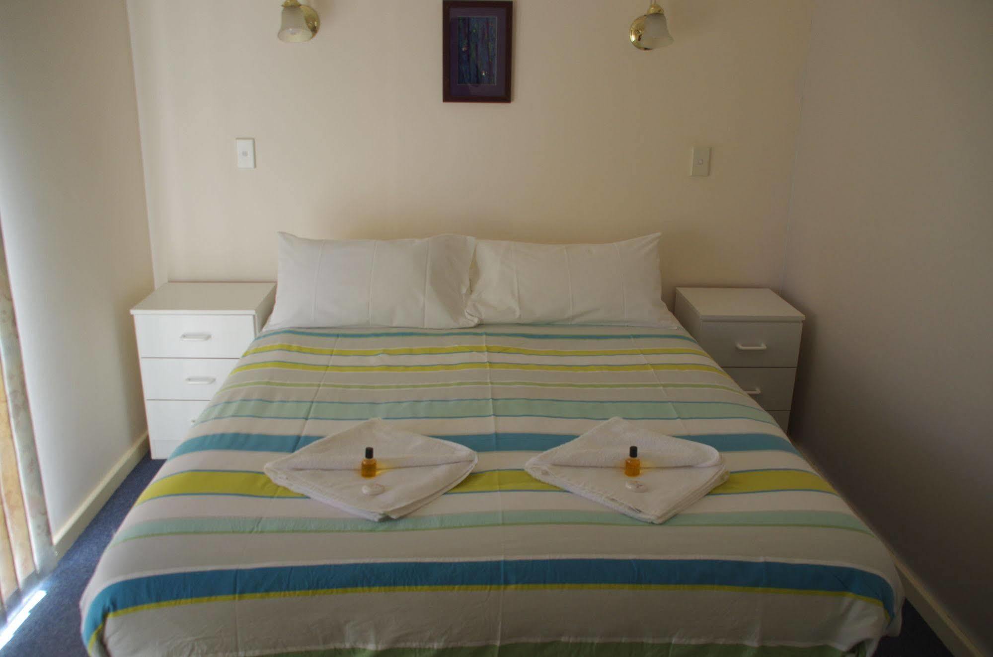 Surfside Ocean Beach Denmark Holiday Accommodation ภายนอก รูปภาพ