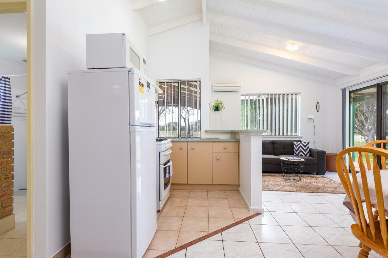 Surfside Ocean Beach Denmark Holiday Accommodation ภายนอก รูปภาพ